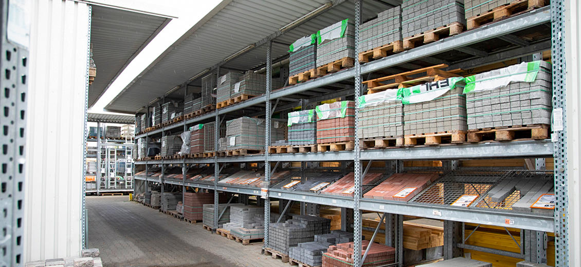 OBI Baustoffhalle Forst