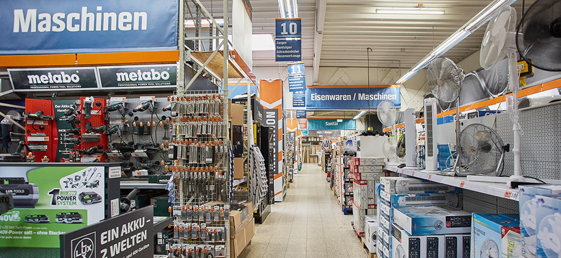 OBI Mittelgang München-Martinsried